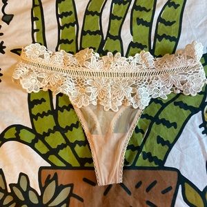 Vintage Victoria’s Secret High Waist Panty Lace Embroidery